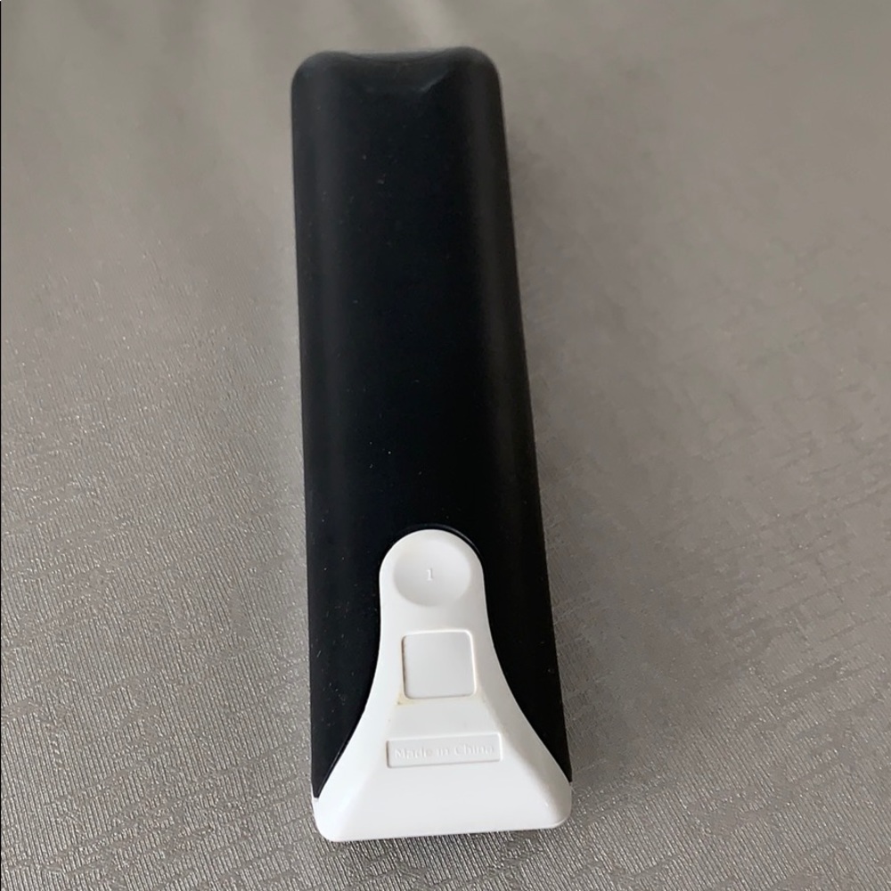 Direct TV Remote Control - Picture 4 of 5